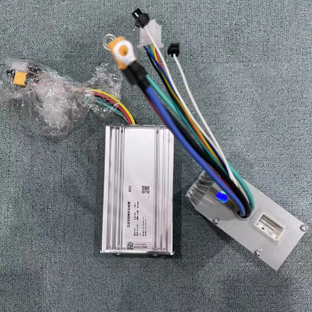 สกู๊ตเตอร์ไฟฟ้าคุณภาพดี 60V 56 - 60V 5600W Dual Motor Electric Scooter บทวิจารณ์และราคา